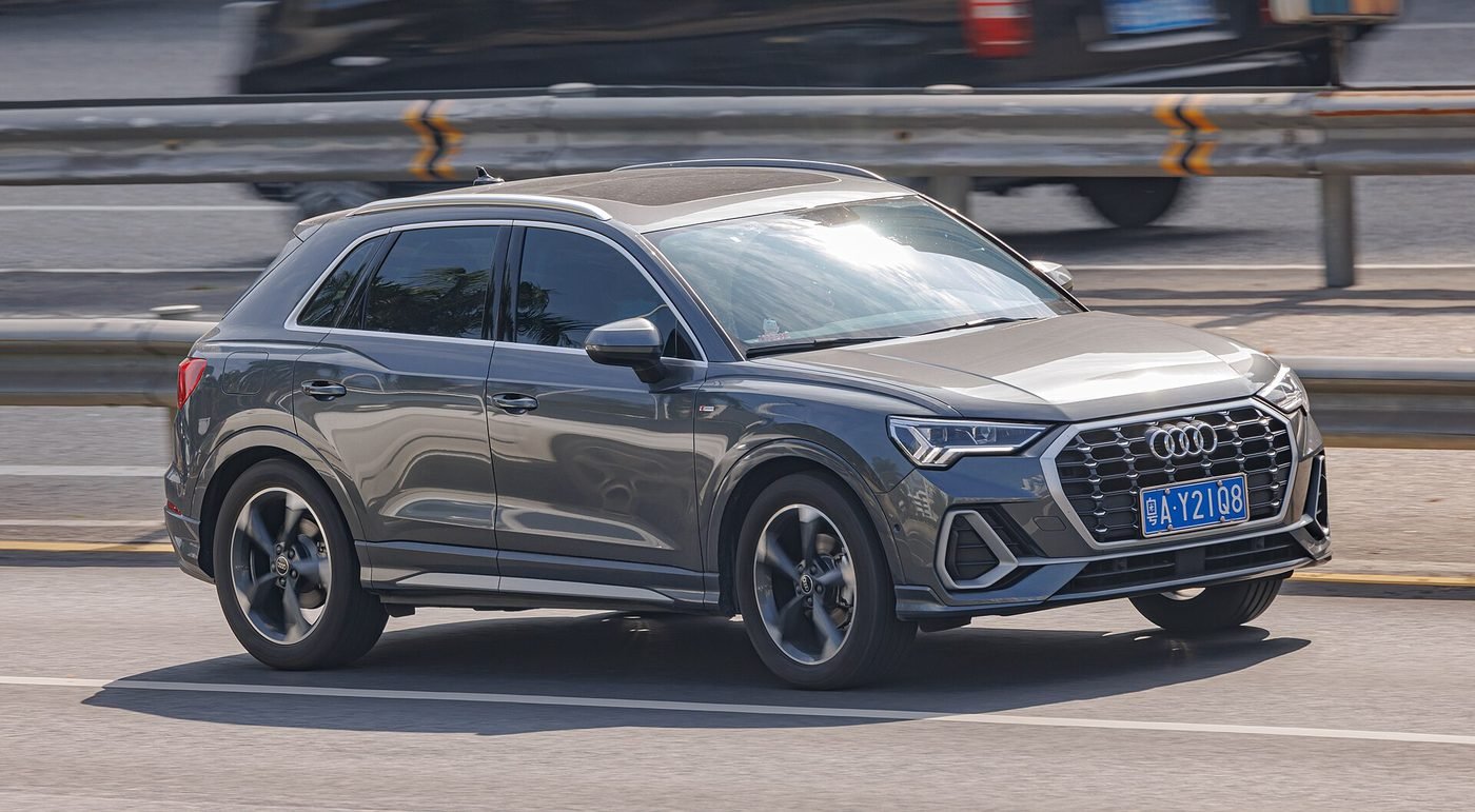 Audi Q3 2024 — front three-quarter view