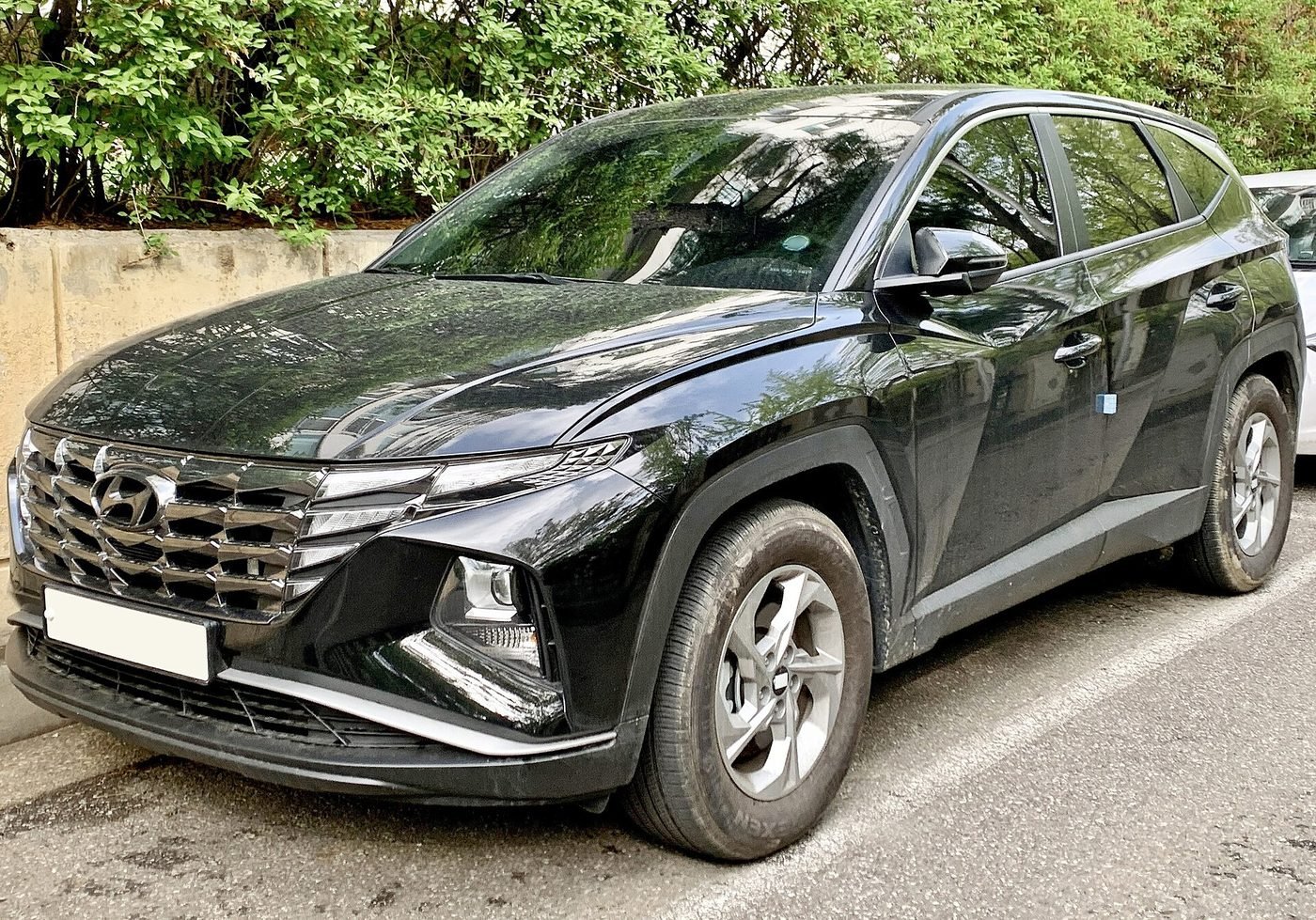 Hyundai Tucson 2024 — front three-quarter view
