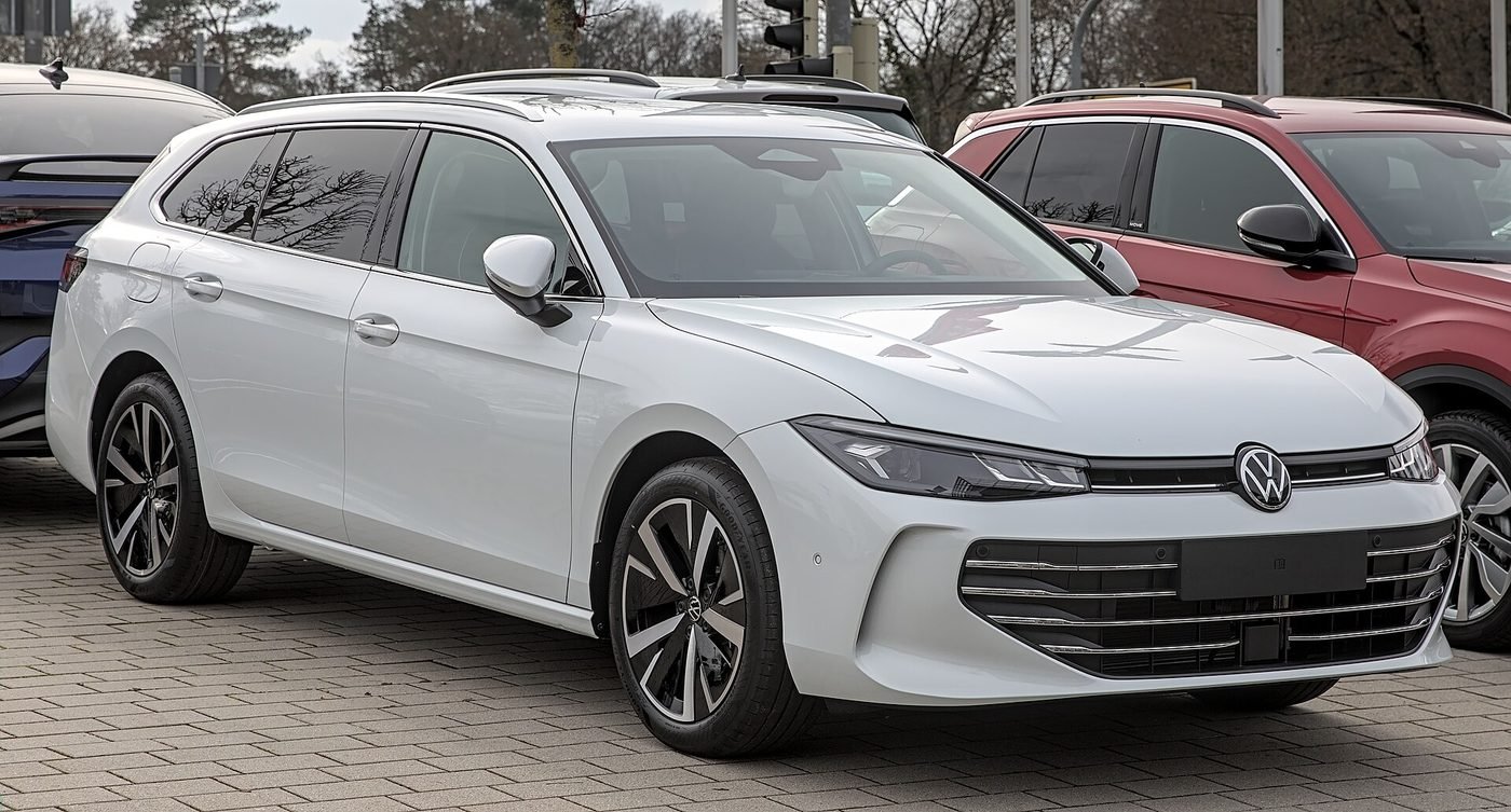 Volkswagen Passat 2024 — front three-quarter view